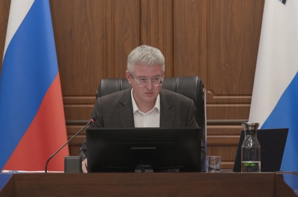 Владимир Солодов выразил недовольство работой краевого Минздрава. Фото: пресс-служба правительства Камчатского края.