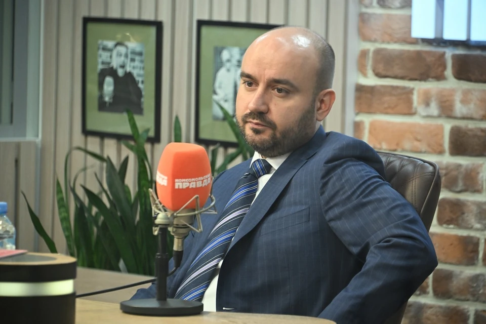 Решение об увольнении было принято 14 октября.