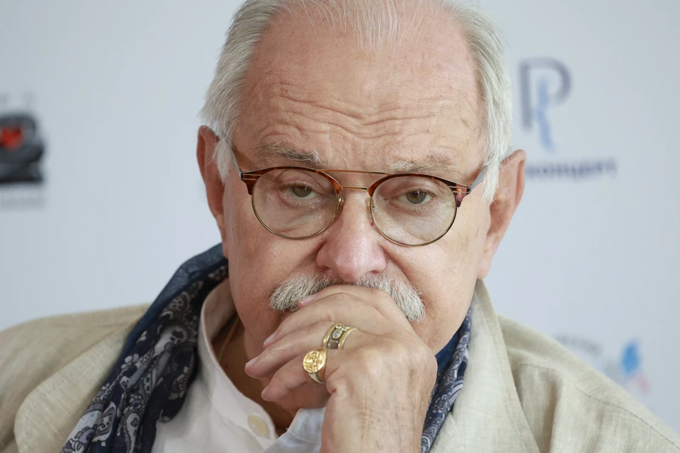 Известный режиссер сделал вывод, что Эдуарда Кирьянова просто-напросто «прессуют».