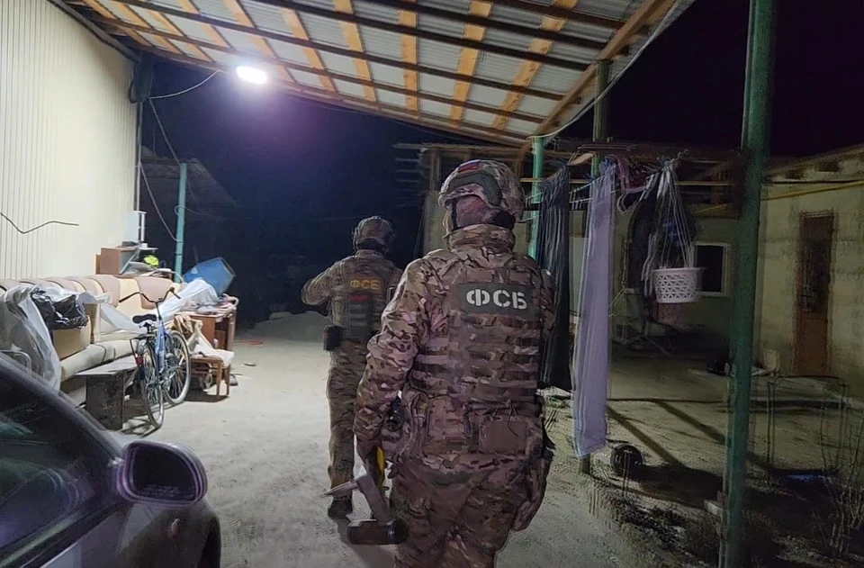 Задержанным членам ячейки грозит до 20 лет лишения свободы. Фото: Видео пресс-служба УФСБ России по Крыму и Севастополю