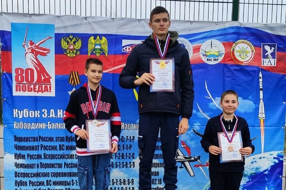 Авиамоделист из ДНР поднялся на пьедестал Кубка России. Фото: ТГ/Ширшов