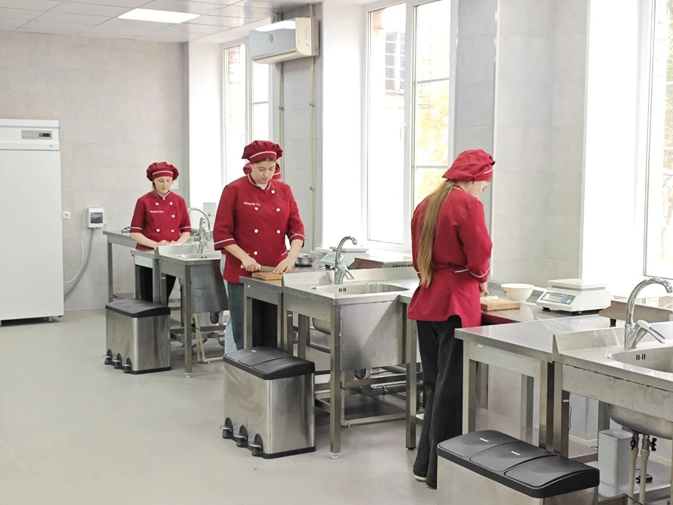 В Луганском колледже прошел день открытых дверей