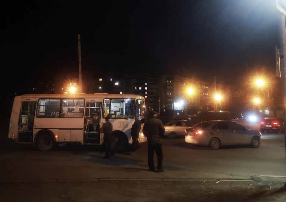 При столкновении машин мужчина пролетел по салону. Фото: Диана Т.