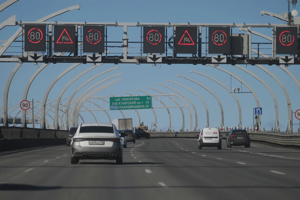 Машины все реже угоняют в Петербурге.