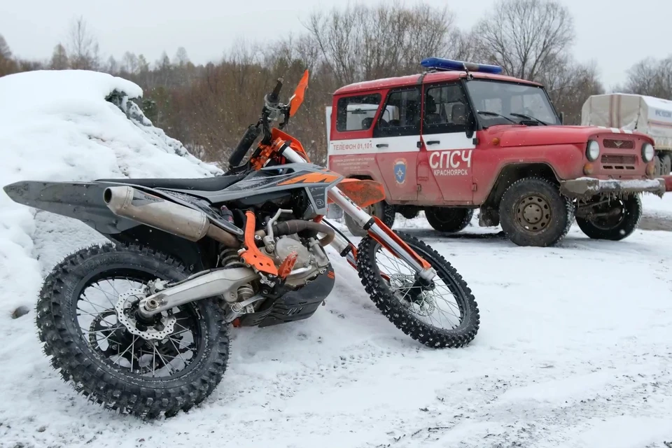Скриншот: видео Мотоциклетный спорт Красноярского края (vk.com/motosportkrsk)