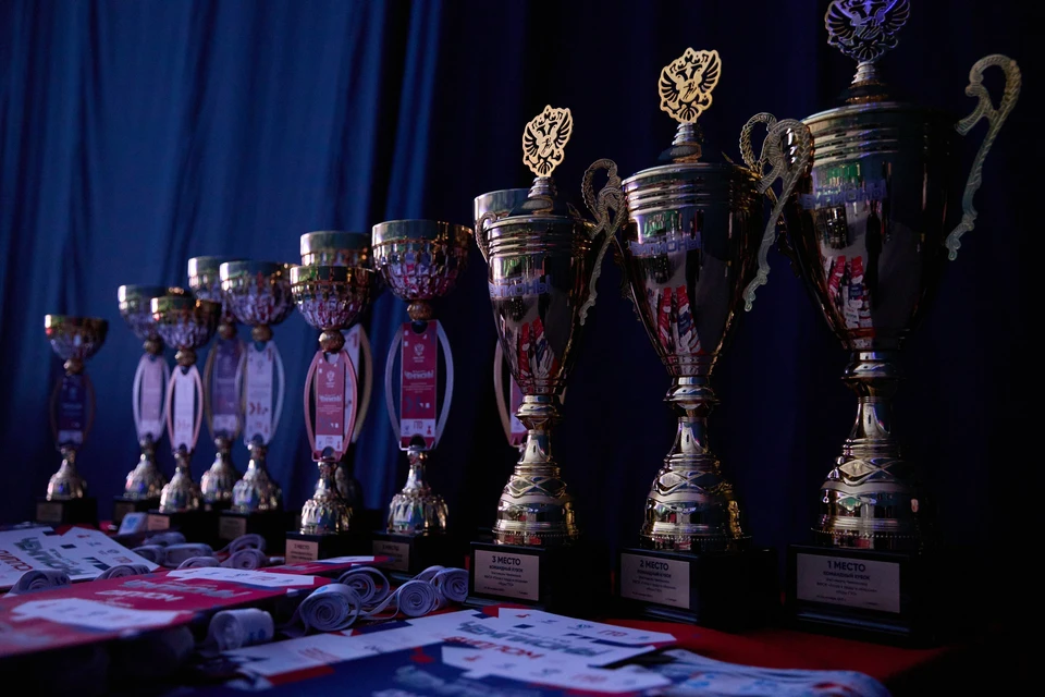 Команды соревновались в эстафетах ГТО. Фото: Максим Калинкин/минспорт Самарской области