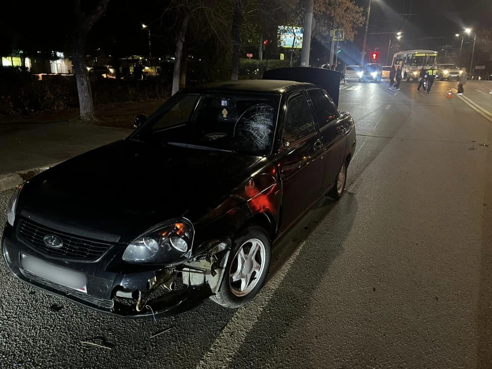 Оба ребенка доставлены в больницу. Сотрудники полиции устанавливают все обстоятельства произошедшего.