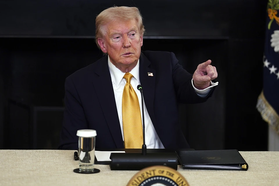 На сей раз камнем преткновения стали желание Дональда Трампа сократить социалку и расходы на либеральные программы.