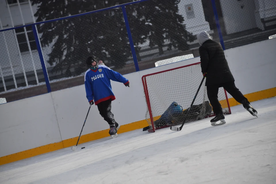 Травников назвал Новосибирск «столицей любительского хоккея»