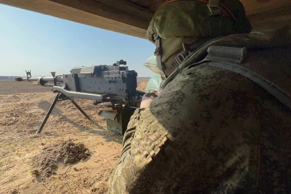 Российские военные наносят по противнику удар за ударом