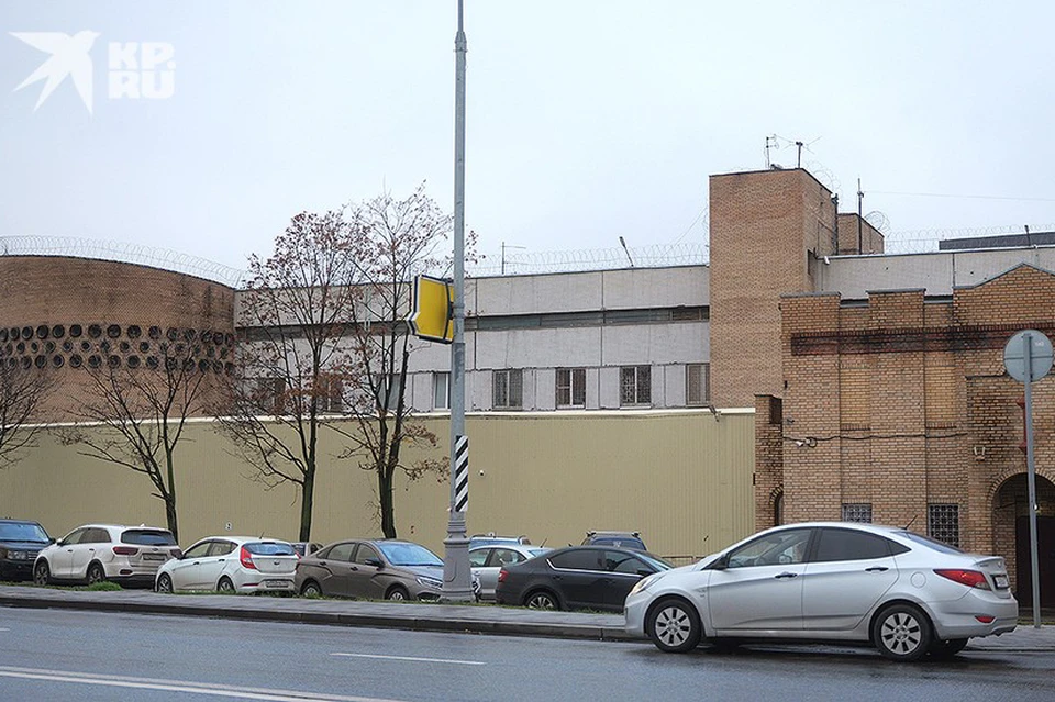 Для тех осужденных, кому еда из столовой не по душе, есть ресторанное меню