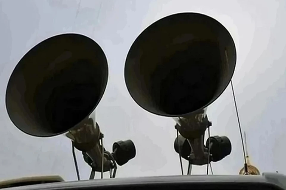 Жителям Ростовской области рекомендуют спуститься в укрытия или подвалы