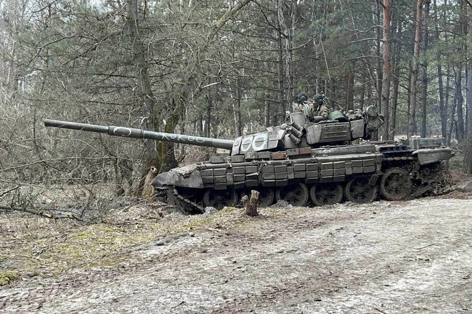 Группировка войск «Запад» ВС РФ продолжает бои за населенный пункт Красный Лиман (архивное фото)