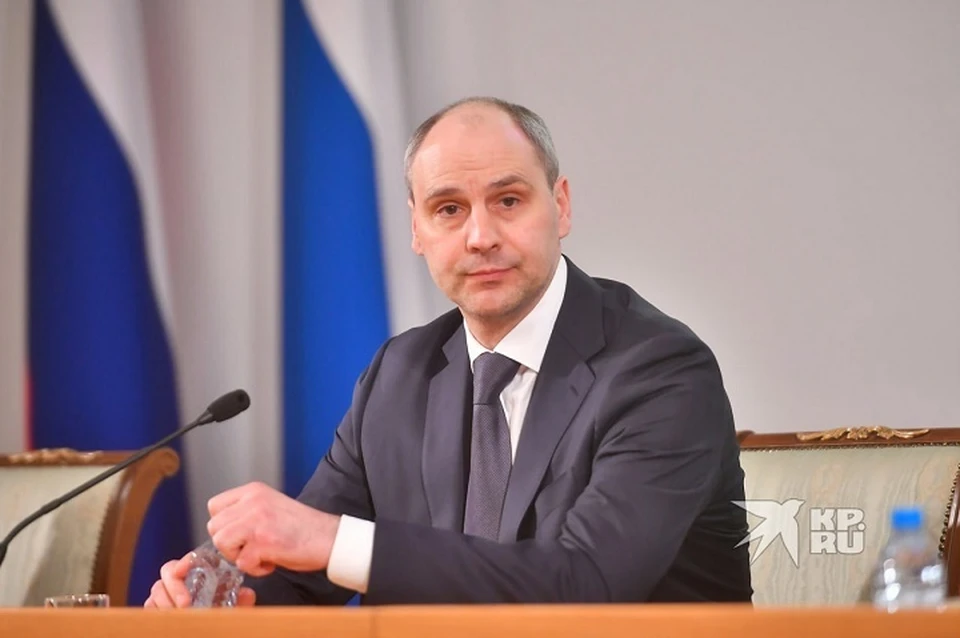 Денис Паслер обсудил модернизацию и возведение медучреждений