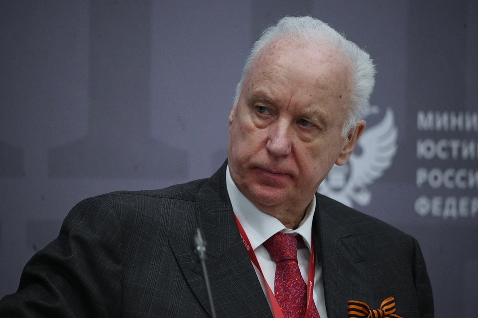 На протяжении долгого времени в районе обитает большое количество бездомных собак.