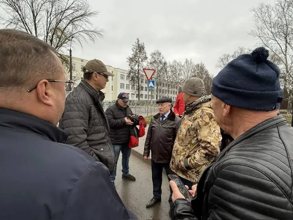 На место выезжал губернатор Александр Авдеев.