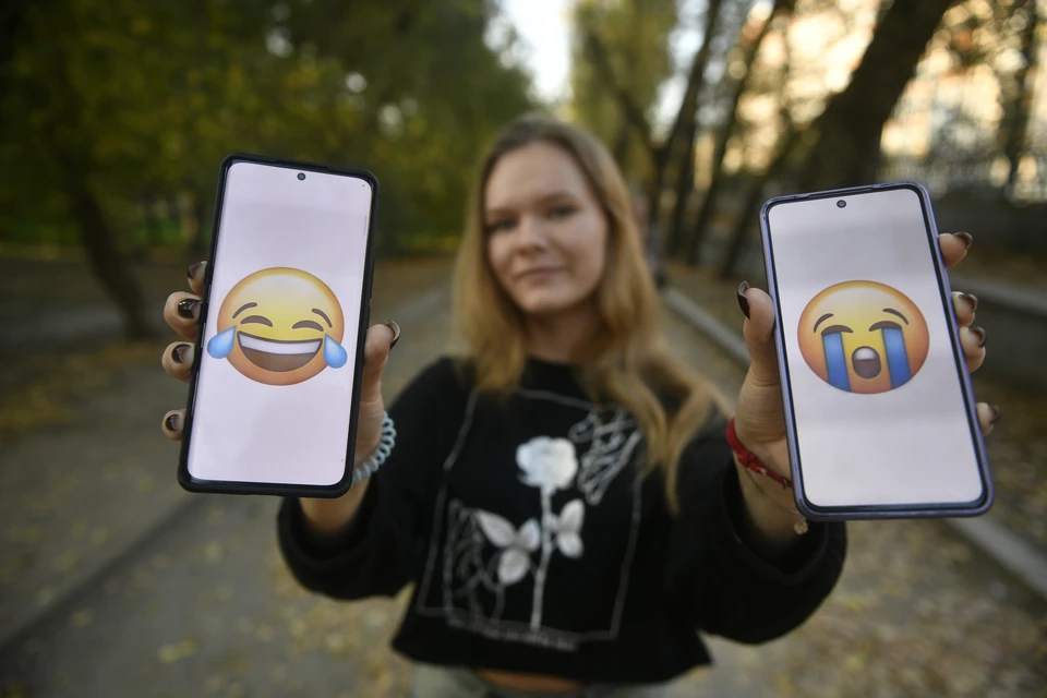 Искать и судиться с создателями мемов практически невозможно