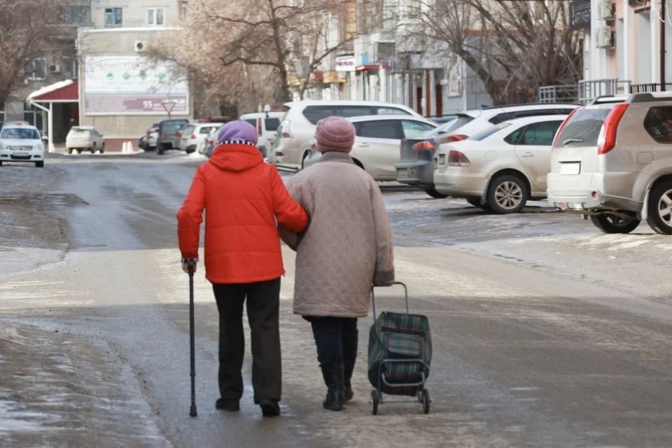 Все жители достигшие 80 лет получают повышенную страховую пенсию