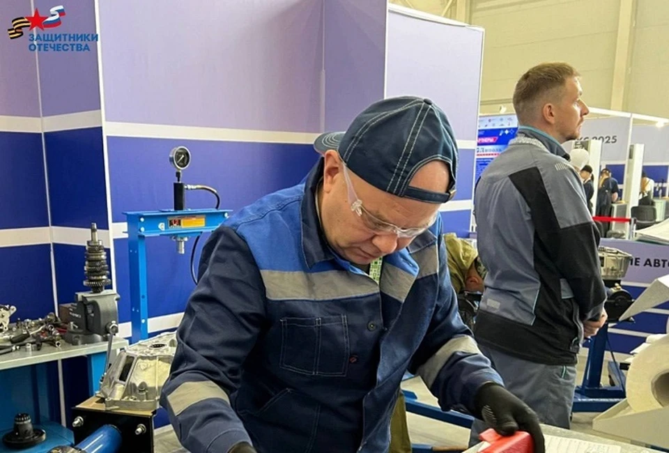 Свердловчанин вышел в финал и показал мастерство сварочных работ. Фото: отделение фонда «Защитники Отечества» Свердловской области.