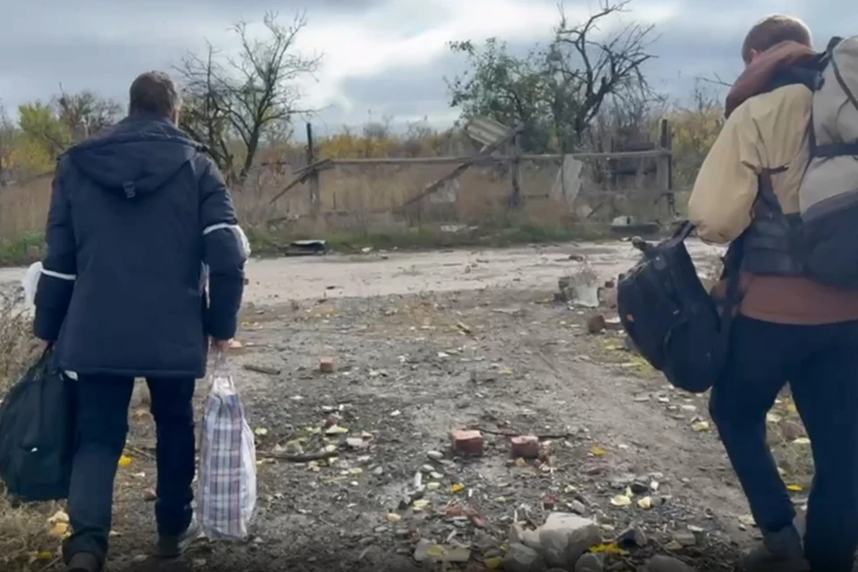 ВС РФ продолжают эвакуацию мирных жителей из Красноармейска в ДНР. Фото: Минобороны России