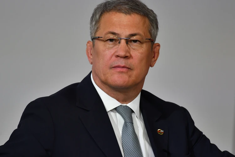 «Мира и процветания!»: глава Башкирии поздравил жителей республики с Днем народного единства