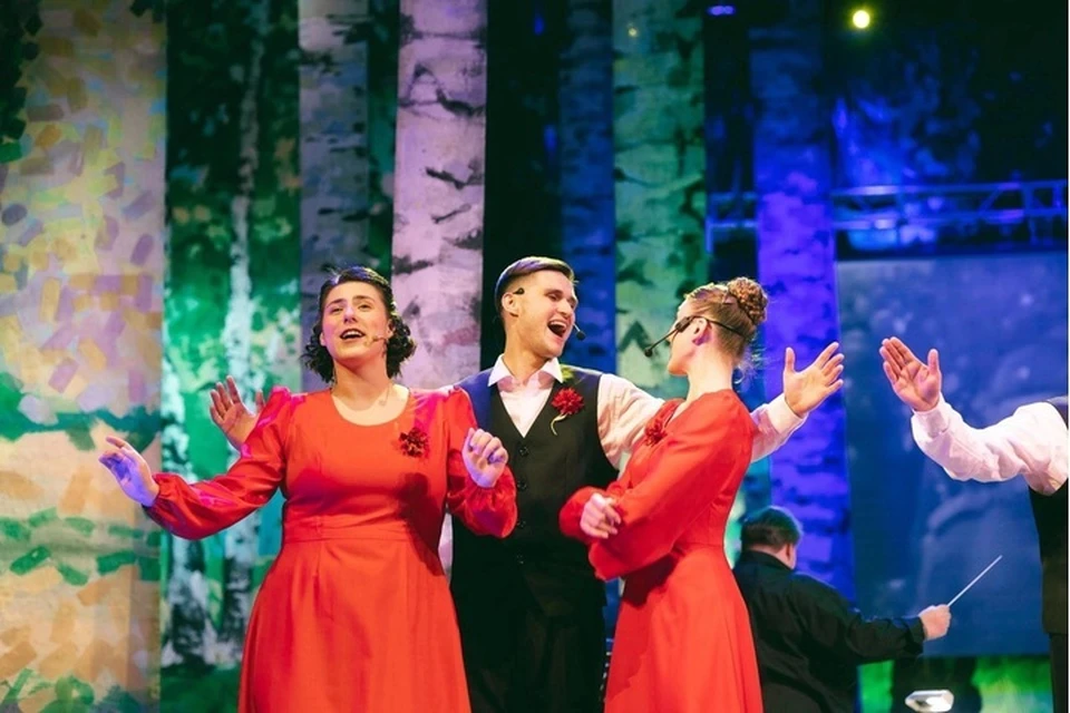 Концерт "Красная гвоздика": ФОТО: Минкультуры ЛНР