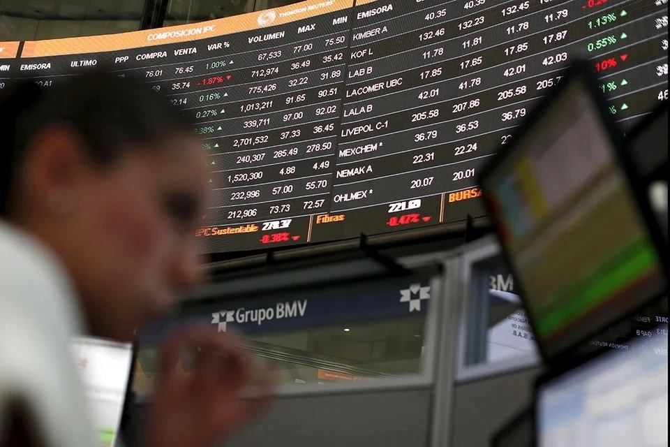 Акции «Лукойла» подешевели на 4% на фоне отзыва предложения Gunvor