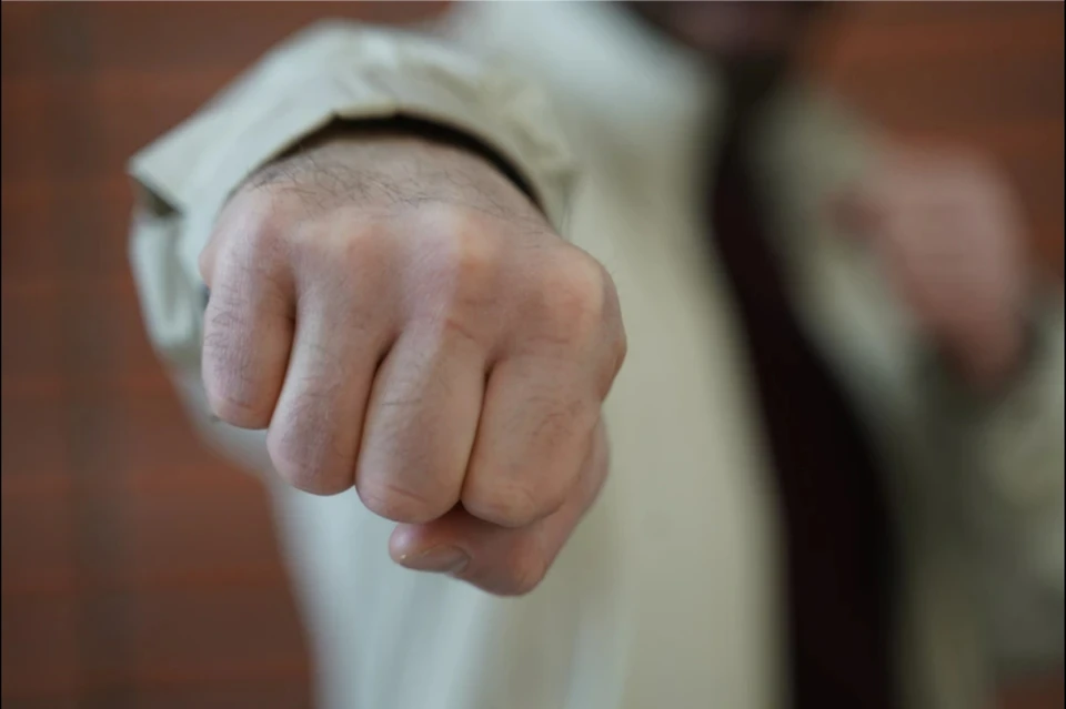 Возмутительный инцидент попал на камеру видеонаблюдения