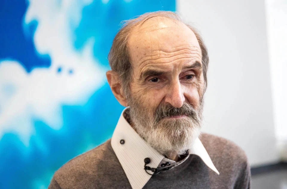 Прощание с художником Эриком Булатовым пройдет в Париже, похороны – в Москве