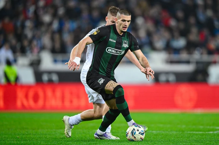 «Быки» удержали лидерство в сложной борьбе: «Краснодар» и «Балтика» разошлись миром в Калининграде