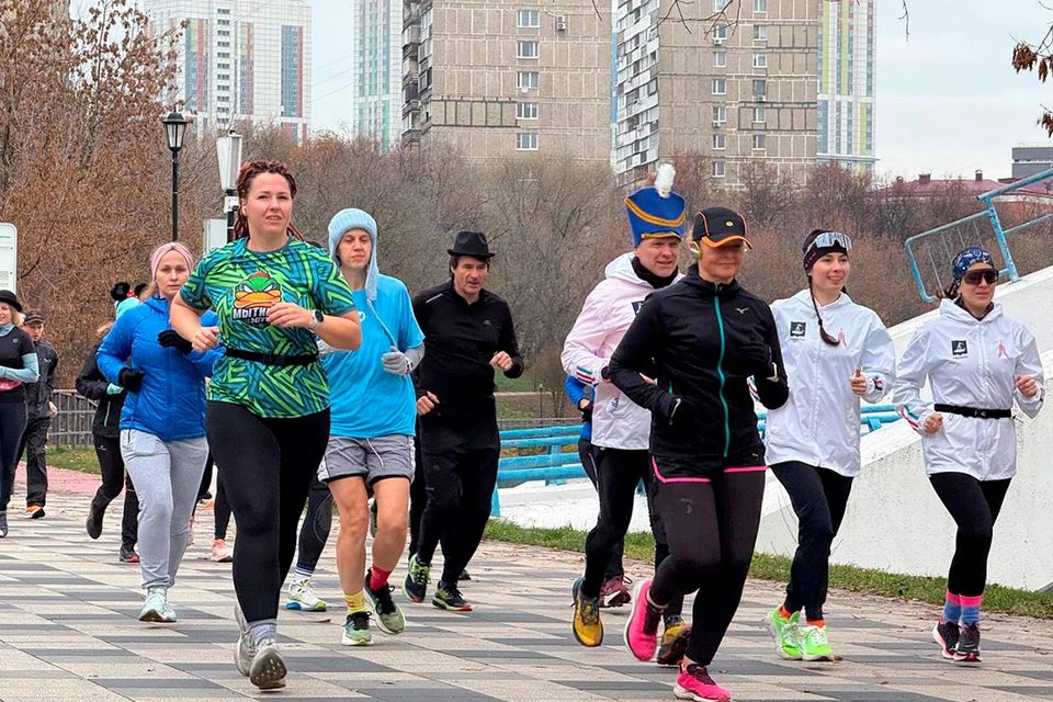 - Гусар, дорогу даме!