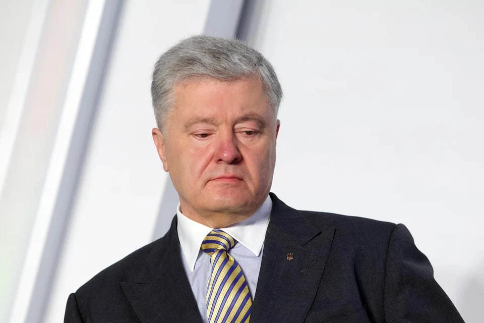 Фракция Порошенко* в Раде хочет инициировать процедуру отставки кабмина Украины
