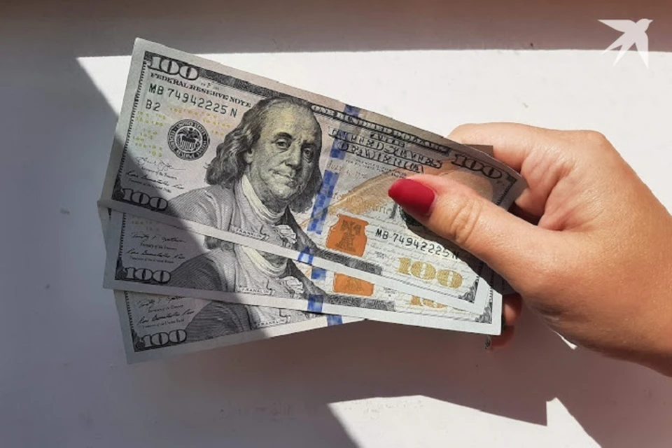 Белорусы активно продают валюту. Фото: архив «КП».