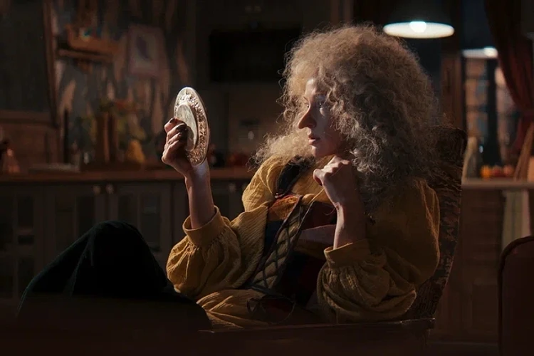 Рецензия на фильм «Яга на нашу голову» (2025): Ходченкова носа не подточит