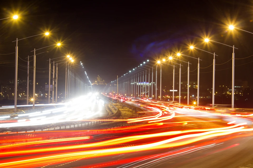 специалисты МУП «Луганскгорсвет» установили 115 светодиодных светильнико