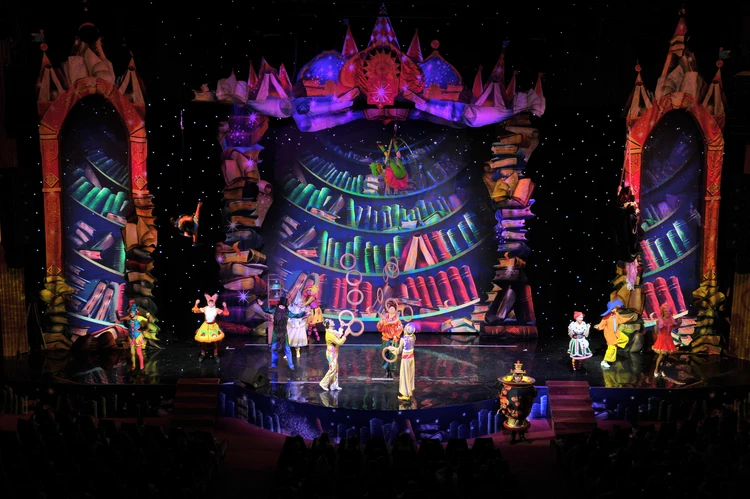 Новогодние спектакли 2025-2026 в Перми: афиша, билеты, расписание