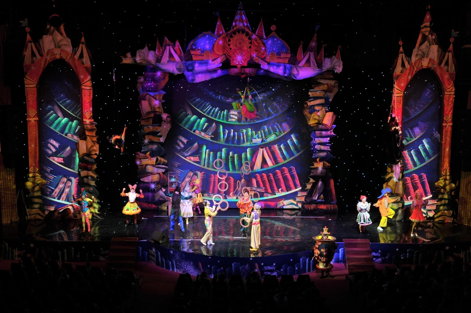 В декабре и январе в театрах Перми пройдут новогодние спектакли для детей и взрослых.