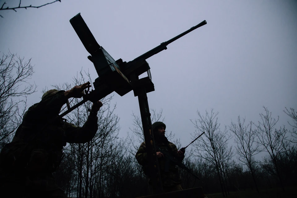 В небе над Россией силы ПВО уничтожили 64 вражеских беспилотника.