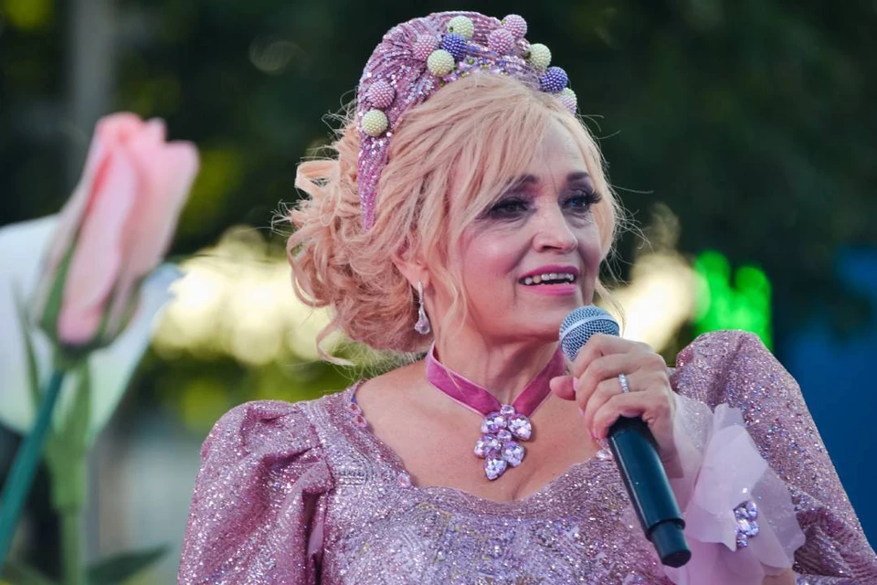 С Кадышевой потребовали 1,8 млн рублей.