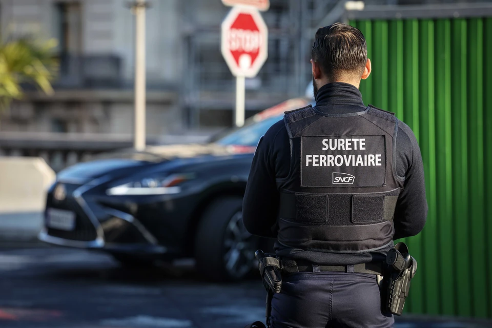 Парижская полиция начала проверку инцидента с угрозой взрыва на студии BFMTV