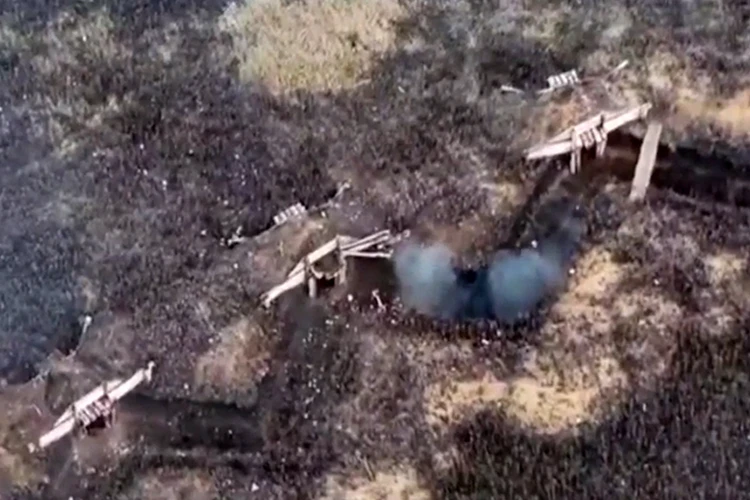 FPV-дроны истребляют украинских боевиков на позициях в Красноармейске