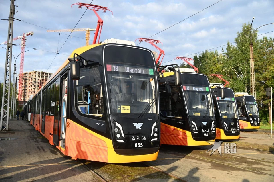 Сломанный трамвай на Радищева парализовал движение на час