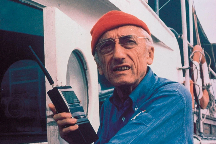 Кусто приглашали снять советский фильм «Человек-амфибия». Но денег не хватило...