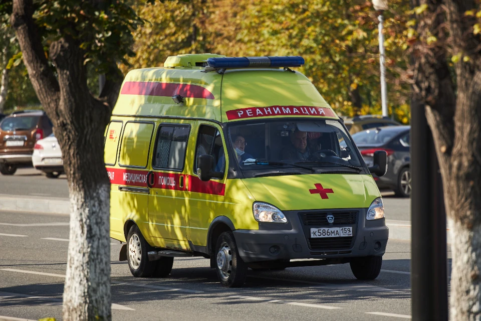 Таксист не вызвал скорую и не стал дожидаться ГАИ.