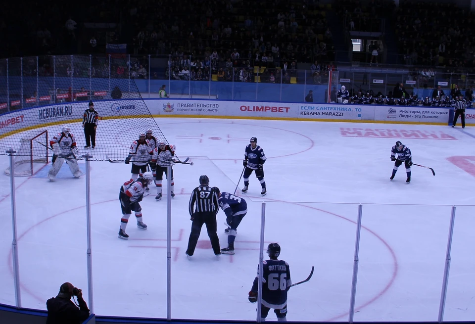 Оба предстоящих матча начнутся в 12:00.