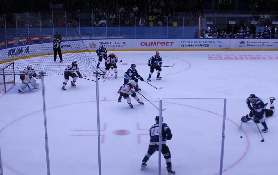 Повторный матч состоится на льду «десантников» 23 ноября. Начало в 17:00.