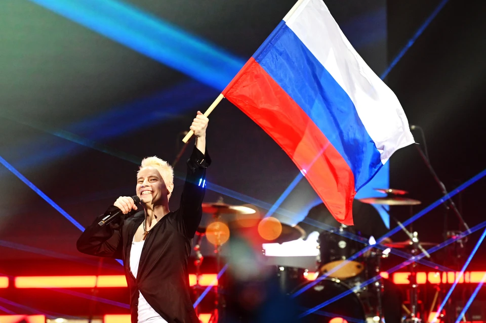 На своём праздничном концерте Ярослав в очередной раз подтвердил, что он не просто крутой вокалист, но и первоклассный шоумен