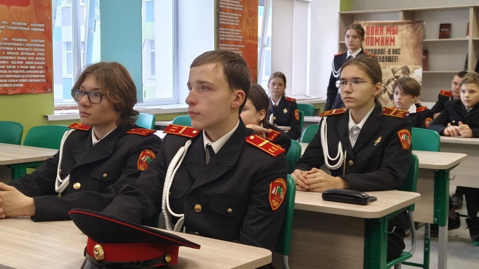 С нового учебного года кадеты носят специальную форму