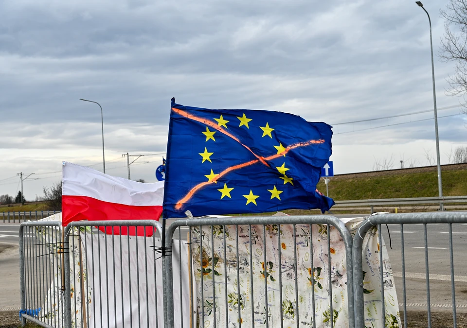 РИАН: депортированные из Польши украинцы отправляются в 80-ю бригаду ВСУ