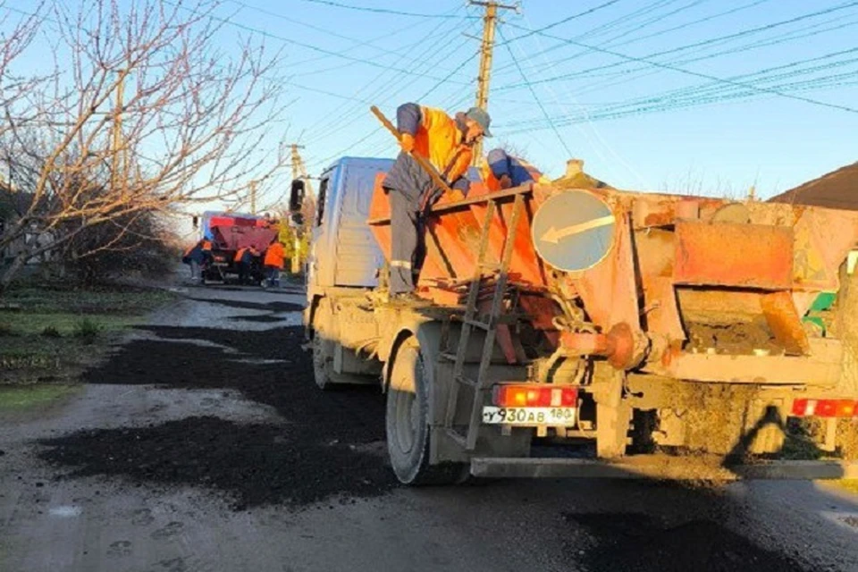 В частном секторе левобережья Мариуполя отремонтировали дорогу. Фото: АГО Мариуполь